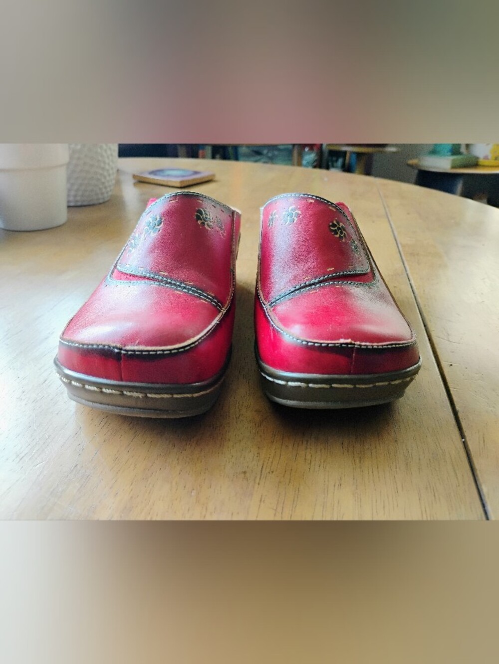 Spring Step L'Artiste Women's Red Leather Chino Clogs - Picture 5 of 9